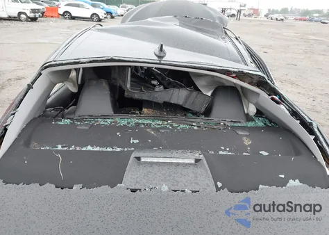 2022 Toyota Camry Se z USA, uszkodzony, nr VIN 4T1G11AK5NU680670